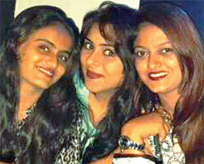 Three women held for Kandivali brawl