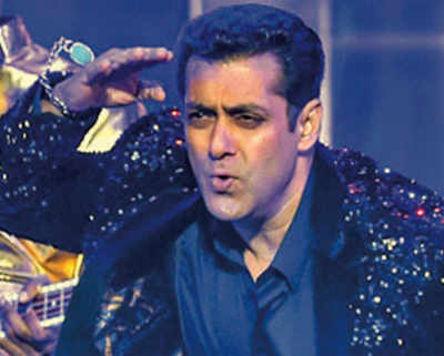 Salman Khan takes his Da-bangg tour to Delhi