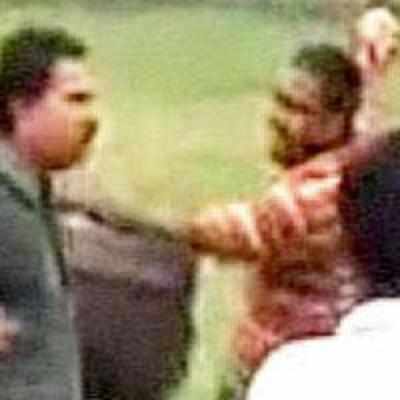 Osmania students attack profs not hailing from Telangana
