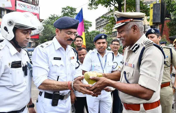 Heat-related strokes and cardiac cases flood Kolkata hospitals