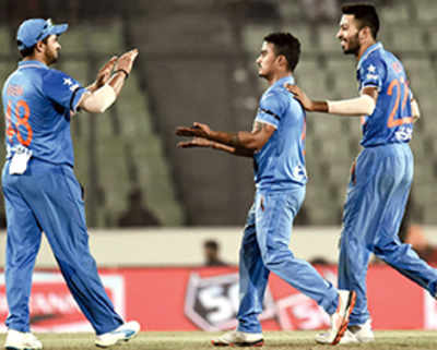 Fringe to the fore as India crush UAE