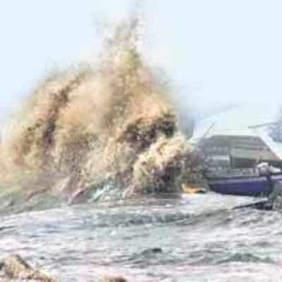 Over 200 missing as Cyclone Phyan roars over Arabian Sea