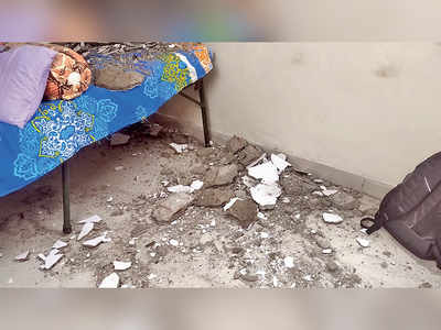 Thane doc has narrow escape as ceiling of hostel room collapses