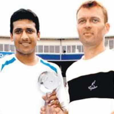 Vizner-Bhupathi take Rogers title