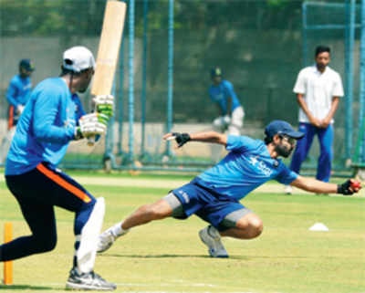 India vs Australia 2nd Test Match: Too long in the drop zone