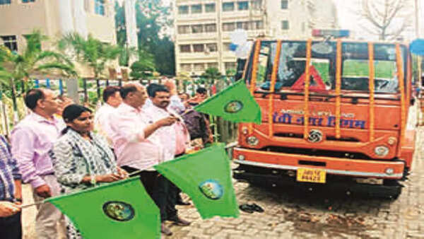 Ranchi Municipal Corporation  deploys machines to clear air, improve quality