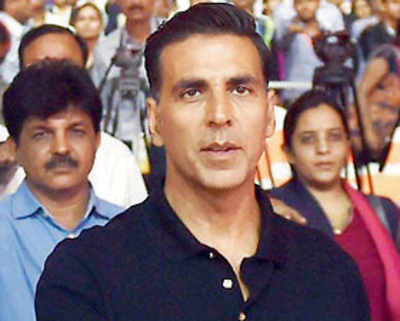 Akshay Kumar wants mobile toilets across Maharashtra