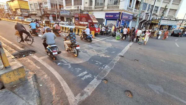 Mysuru zebra crossings are disappearing and putting pedestrians at risk