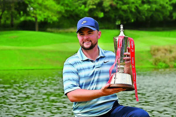 Indian Open: Fitzpatrick holds off Chacarra for breakthrough win
