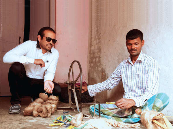 This startup works with weavers and artisans from Bihar