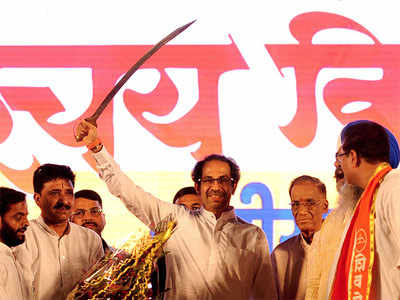 Farm loan waiver: Shiv Sena accuses BJP of snatching credit