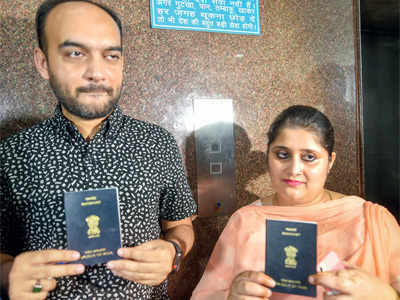 Passport official who harassed couple shunted