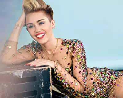 Miley Cyrus enters porn festival