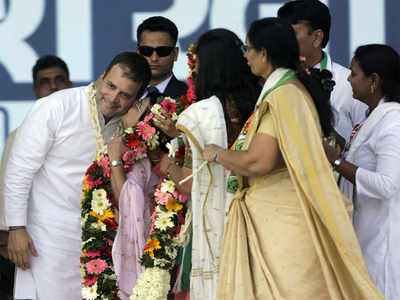 Rahul takes Rafale row to Modi’s home turf Valsad