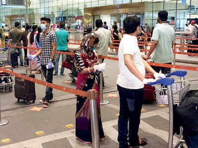 Ascend school parents help 180 migrants fly home from Mumbai to Bhubaneswar