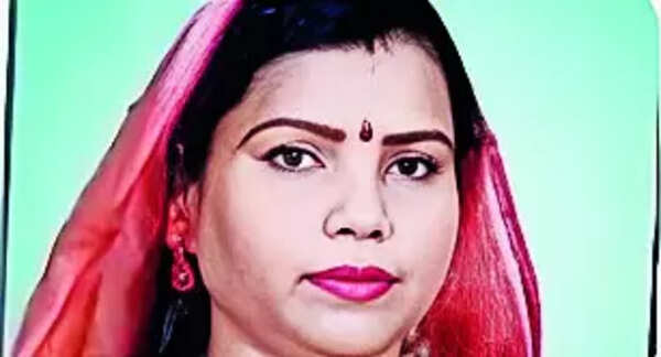 Bihar rejects four of six turncoats, rebel takes cake in Purnia