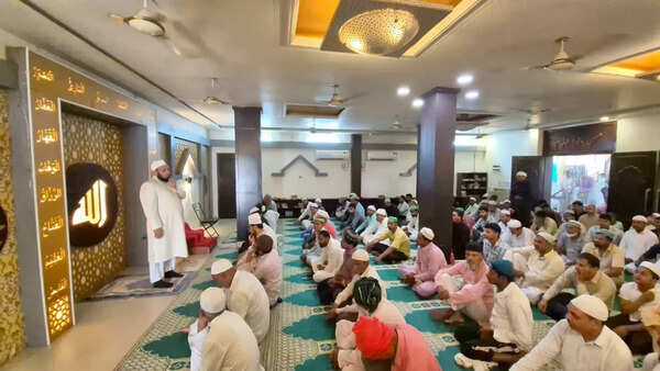 Farangi Mahali urges use of only legally permitted animals for Bakrid sacrifice