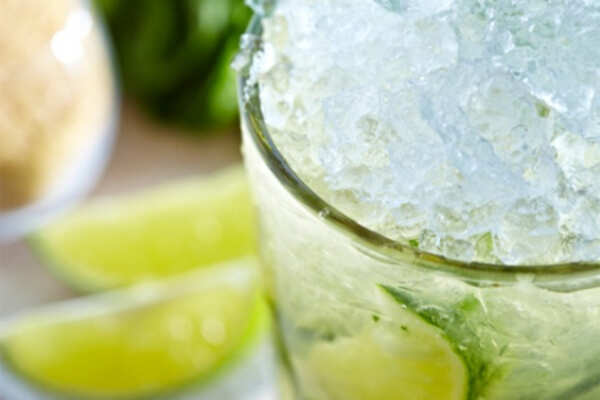 Healthy weekend drink: Cucumber Caiprioska