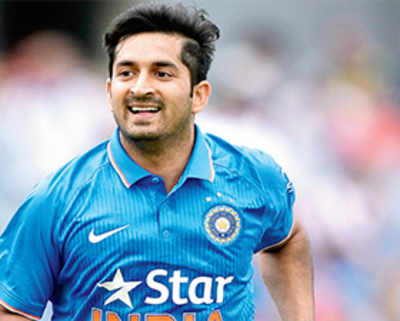 Mohit Sharma may replace injured Ishant at World Cup