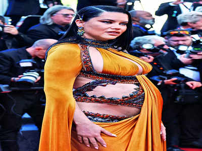 Highlights of Cannes fashion: Baby bumps & hot pink lips