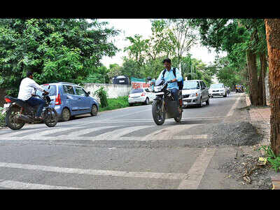 90% speed bumps in twin towns flout road norms: Study 90% speed bumps in twin towns flout road norms: Study