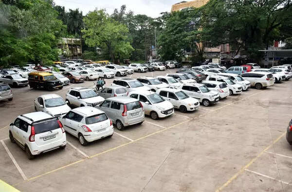 Nashik Municipal Corporation floats bids for pay-and-park scheme for fifth time; adds towing clause to boost interest