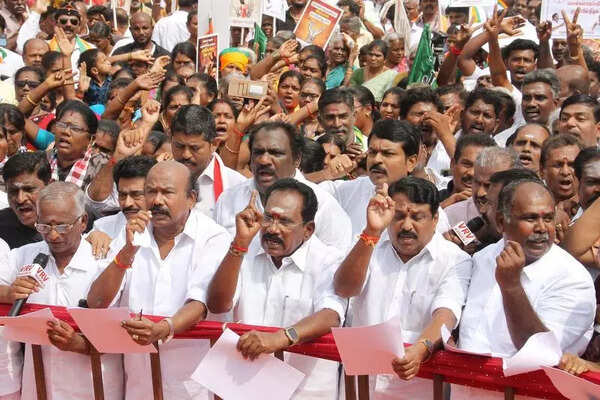 Tamil Nadu polls: No issues in NDA on seat-sharing, says Nainar Nagenthran