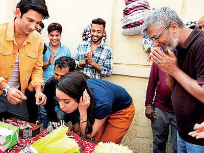 Shraddha Kapoor rings in her birthday with three cakes