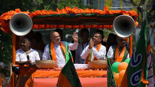 Amit Shah sets 170-seat target for Bengal BJP, to camp in state for 15 days during assembly polls