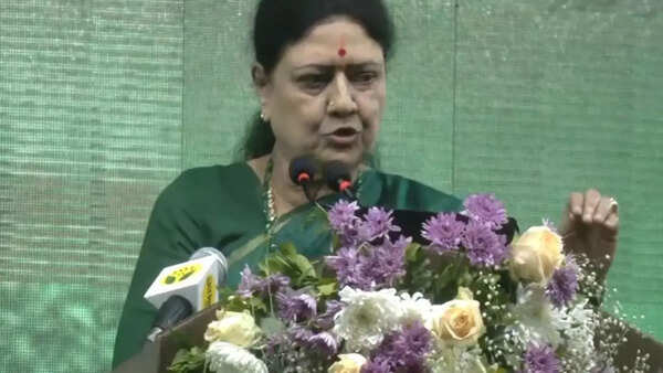 Tamil Nadu polls: Sasikala, Ramadoss may play spoilsport for AIADMK