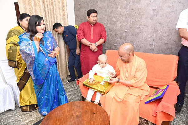 CM attends Mundan ceremony at OSD’s house
