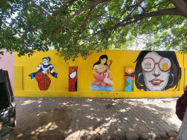 ‘Rang De Gulabi’ campaign brings colour to Jaipur streets