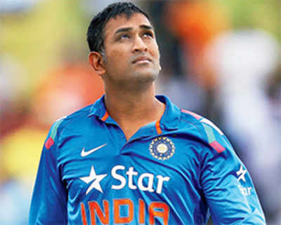 Eerie silence of Dhoni