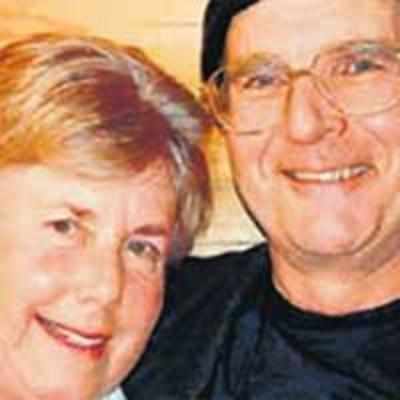 Elderly couple rescue plane crash survivors off Atlantic