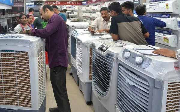 Citizens make beeline for ACs, fans, cooling neckbands in sauna city