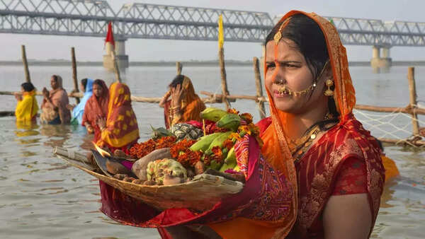 Chhath Puja 2024: Devotees pay homage to Sun god across Bihar
