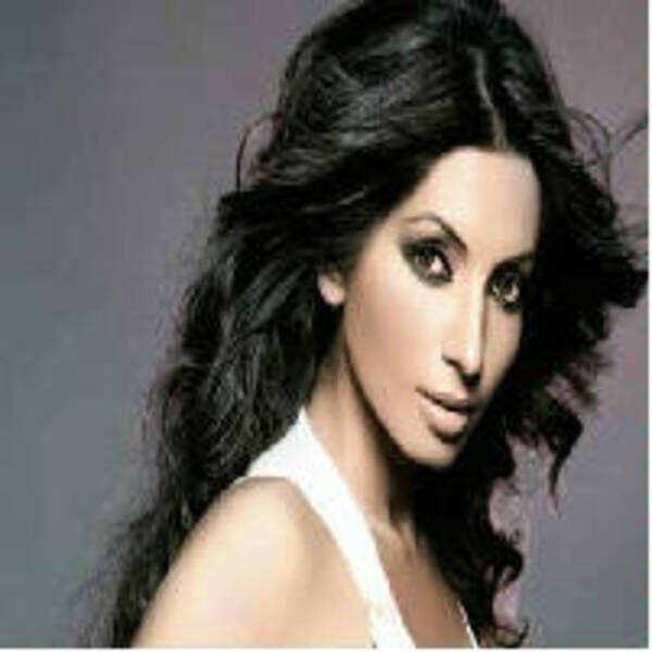 I would love to take part in Nach Baliye with Alex: Shama