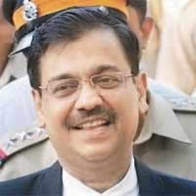 Nikam appointed special prosecutor in Azmi case