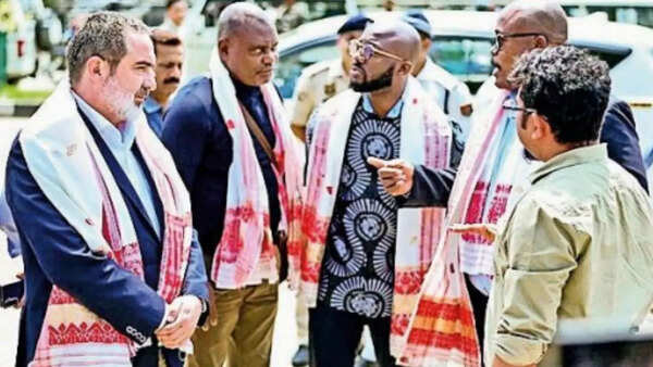 Delegates from 7 nations witness Assam polls, laud meticulous planning