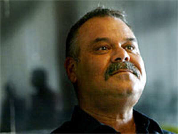 Whatmore's chances good: Shah