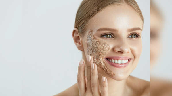 Exfoliating salt scrub