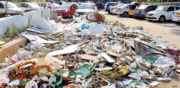 GHMC discards bins, garbage piles up on many Hyderabad roads