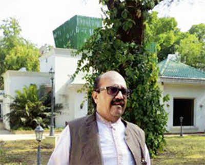 Amar Singh gets ready to leave home of 13 yrs