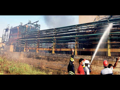 Eight injured in fire at Hyd chemical factory