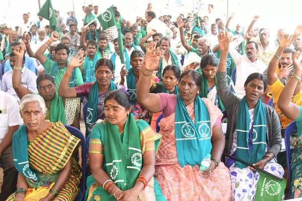 Karnataka bans use of denotified land for non-farming purposes