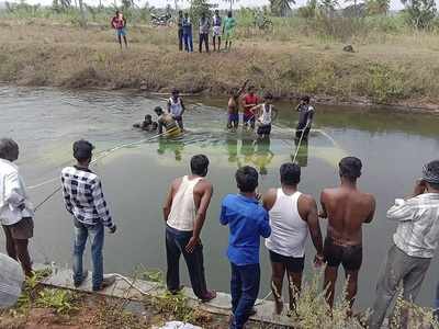 At least 25 killed as bus plunges into canal in Karnataka's Mandya district