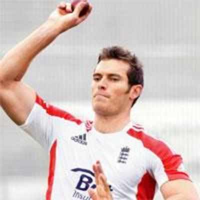 Tremlett can bring Sachin down: Warne