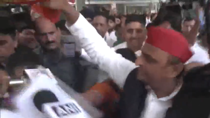 Lok Sabha results: Akhilesh Yadav, the leader of the Samajwadi Party, has reached the national capital to attend the gathering of the INDIA bloc.