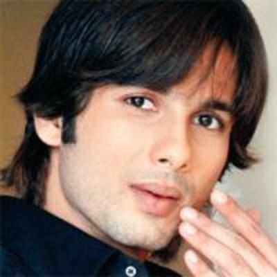 Fed up of stalker who claims to be his wife, Shahid files complaint
