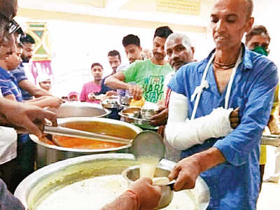 Wait until 2023 to donate meals at this Dadar dharamshala